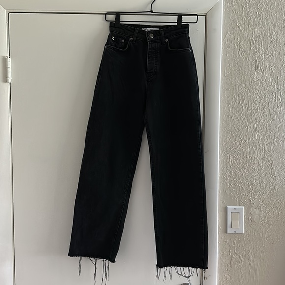 HIGH RISE STRAIGHT ZARA JEANS SIZE 0 BLACK - Picture 11 of 15